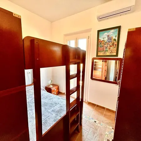 בית נופש Casa Marina A *